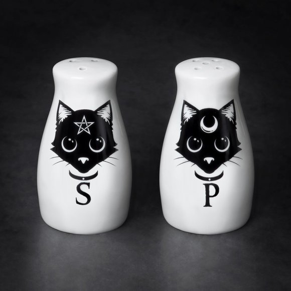 Alchemy Gothic Witchy Kitty Salt & Pepper Shakers New in Box - Picture 2 of 2